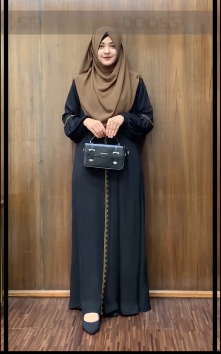 Simple Outwear Borka – Student Budget Price Collection